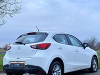 Used Mazda 2 2016 White Hatchback