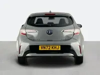 Usado Toyota Corolla 2023 Gris Utilitario