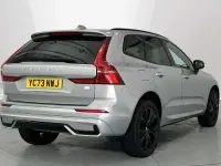 Usado Volvo XC60 Ultimate 449 HP (330 kW) 2023 Prateado SUV
