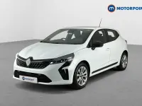 Used Renault Clio Evolution 90 HP (66 kW) 2024 White Hatchback