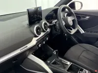 Usado Audi SQ2 Black Edition 300 HP (220 kW) 2025 Cinzento SUV