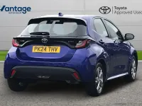 Used Toyota Yaris 113 HP (83 kW) 2024 Blue Hatchback
