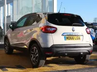 Used Renault Captur Dynamique 90 HP (66 kW) 2016 Cream SUV