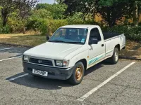 Used Toyota HiLux 97 HP (71 kW) 1998 White Pickup