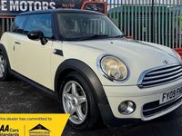 Used Mini Cooper D Hatch 2009 White Hatchback