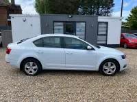 Gebraucht Skoda Octavia SE 116 PS (85 kW) 2019 Weiß Kleinwagen