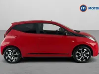 Used Toyota Aygo Trend 72 HP (52 kW) 2021 Red Hatchback