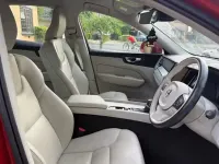 Used Volvo XC60 Momentum 190 HP (139 kW) 2020 Red SUV