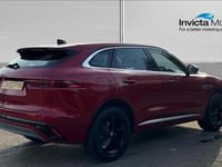 Begagnad Jaguar F-Pace R-Dynamic 204 HK (150 kW) 2022 Röd SUV