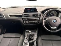 Used BMW 120 Sport Line 187 HP (137 kW) 2018 White Hatchback