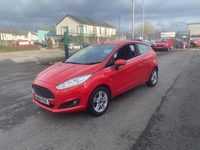Used Ford Fiesta Zetec 82 HP (60 kW) 2014 Red Hatchback