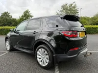 Used Land Rover Discovery 5 SE 180 HP (132 kW) 2019 Black SUV