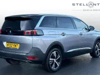 Usado Peugeot 5008 GT 129 HP (94 kW) 2022 Cinzento SUV