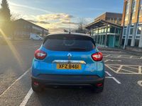 Used Renault Captur Dynamique 90 HP (66 kW) 2015 Blue SUV