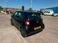 Used Smart ForFour Premium 90 HP (66 kW) 2015 Black Hatchback