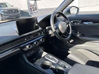 Begagnad Honda Civic Sport 143 HK (105 kW) 2023 Röd Halvkombi