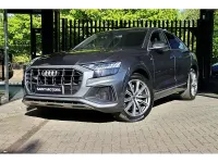 Begagnad Audi Q8 S-Line 340 HK (250 kW) 2022 Grå SUV