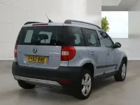 Usado Skoda Yeti SE 140 CV (102 kW) 2012 Azul SUV
