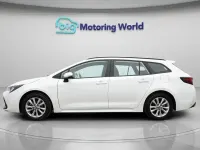 Used Toyota Corolla 140 HP (102 kW) 2023 White Estate