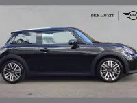 Used Mini Cooper Hatch 113 kW (154 HP) 2025 Black Hatchback