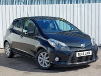 Second-hand Toyota Yaris Hybrid 101 CP (74 kW) 2014 Negru Hatchback