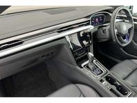 Usado VW Arteon R 320 HP (235 kW) 2024 Cinzento Carrinha