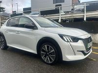 Used Peugeot e-208 Premium 100 kW (136 HP) 2022 Pearlescent white Hatchback