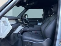 Used Land Rover Defender SE 300 HP (220 kW) 2023 Estate