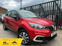 Usado Renault Captur Play 90 CV (66 kW) 2019 Rojo SUV