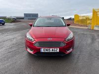 Used Ford Focus Titanium 150 HP (110 kW) 2015 Red Estate