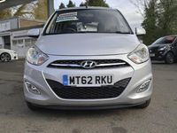 Used Hyundai i10 Active 85 HP (62 kW) 2012 Silver Hatchback