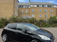 Used Peugeot 208 Allure 90 HP (66 kW) 2015 Black Hatchback