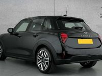 Begagnad Mini Cooper Hatch 113 kW (154 HK) 2025 Svart Halvkombi