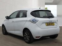 Used Renault Zoe Dynamique 64 kW (88 HP) 2016 White Hatchback