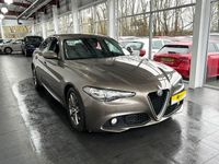 Used Alfa Romeo Giulia Saloon Super 200 HP (147 kW) 2018 Beige Sedan