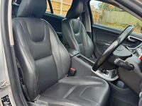 Used Volvo V60 SE Lux 115 HP (84 kW) 2014 Silver Estate