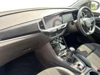 Used Vauxhall Grandland X S 130 HP (95 kW) 2023 White SUV