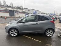 Usado Ford Ka Titanium 69 HP (50 kW) 2011 Prateado Citadino