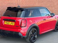 Usado Mini Cooper Hatch 136 HP (100 kW) 2022 Vermelho Citadino