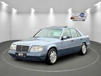 Used Mercedes E280 1994 Blue Sedan