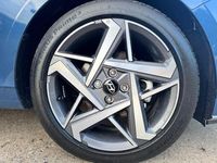 New Hyundai i20 Advanced 90 HP (66 kW) 2025 Vibrant blue Hatchback