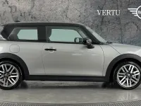 Used Mini Cooper Classic 156 HP (114 kW) 2024 Hatchback