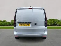 Usado VW Caddy Pro 102 HP (75 kW) 2025 Prateado Monovolume