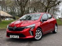 Used Renault Clio V Evolution 90 HP (66 kW) 2024 Red Hatchback