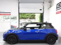 Used Mini Cooper Classic 136 HP (100 kW) 2019 Blue Hatchback