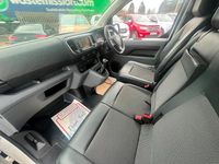 Used Vauxhall Vivaro Sportive 100 HP (73 kW) 2021 White MPV