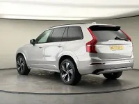 Używany Volvo XC90 Plus 250 KM (183 kW) 2023 Srebrny SUV