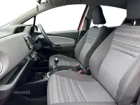 Used Toyota Yaris 99 HP (72 kW) 2016 Red Hatchback
