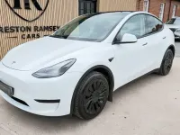 Usado Tesla Model Y RWD 219 kW (299 CV) 2023 Blanco SUV