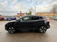 Used Nissan Qashqai N-Connecta 110 HP (80 kW) 2017 Black pearl SUV